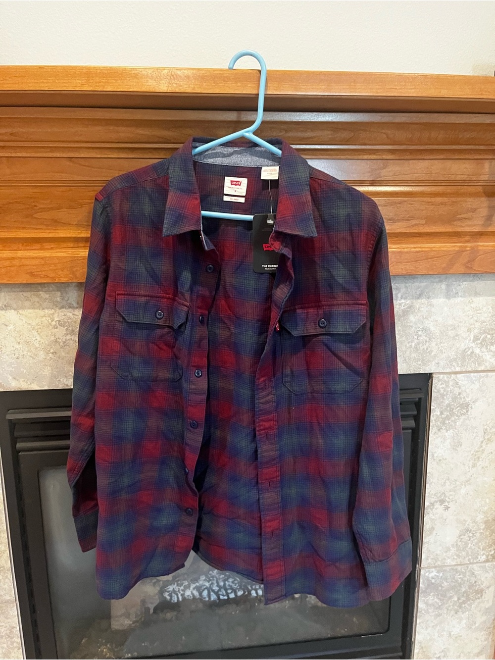 NWT. Levi’s the worker relaxed fit. Men’s size S